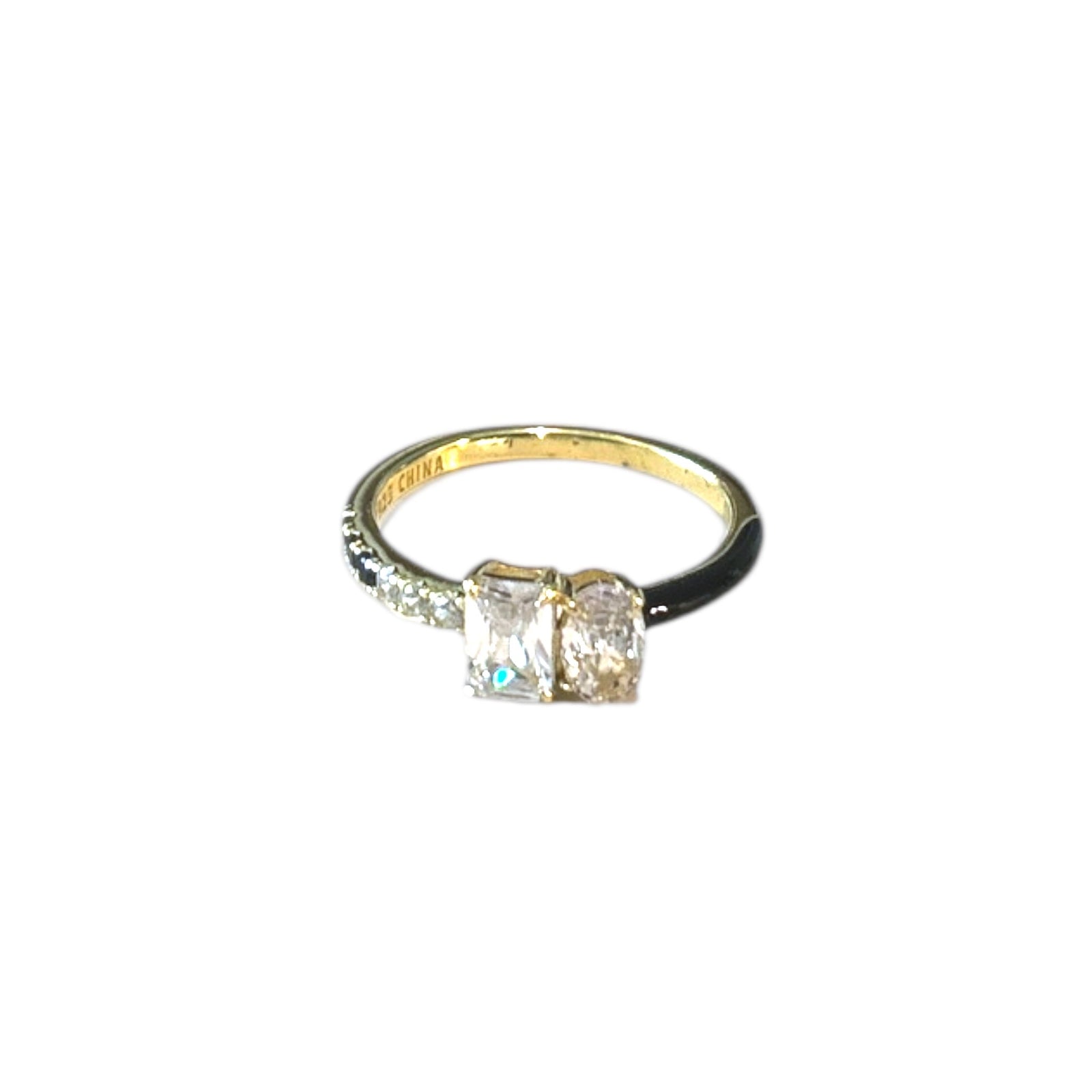 Multishape Cz with enamel band