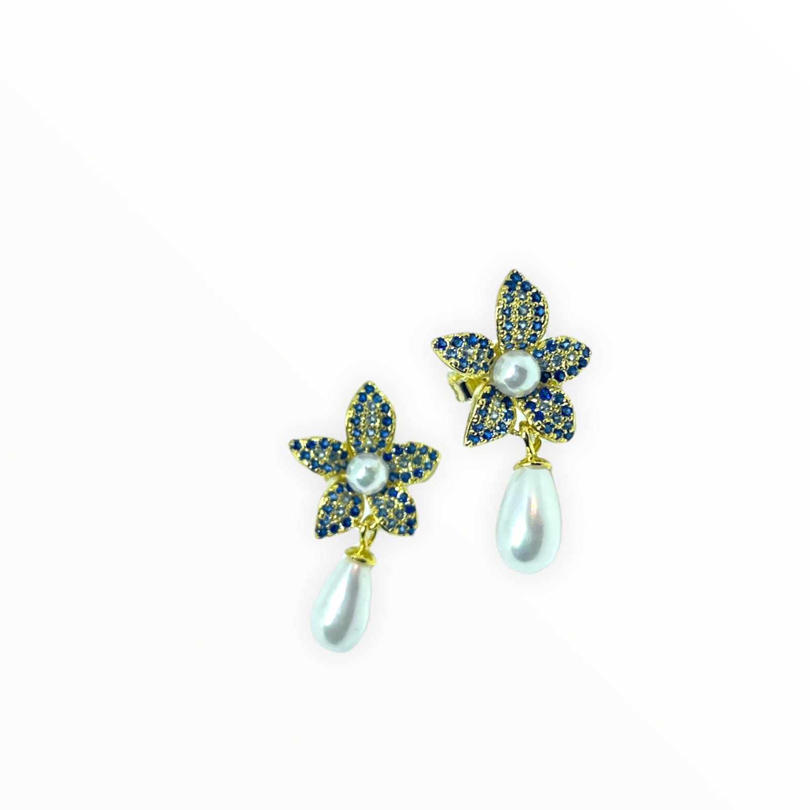 Pearl flower fancy earrings