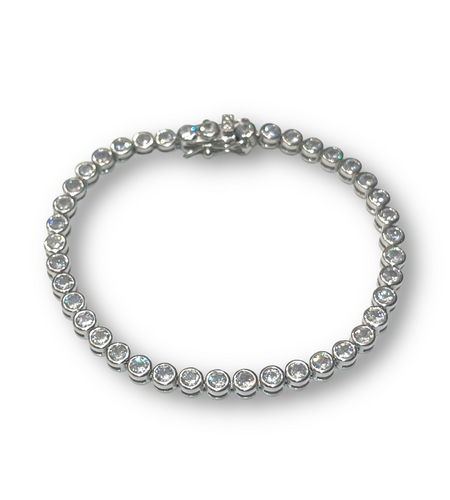 Circle bezel tennis bracelet